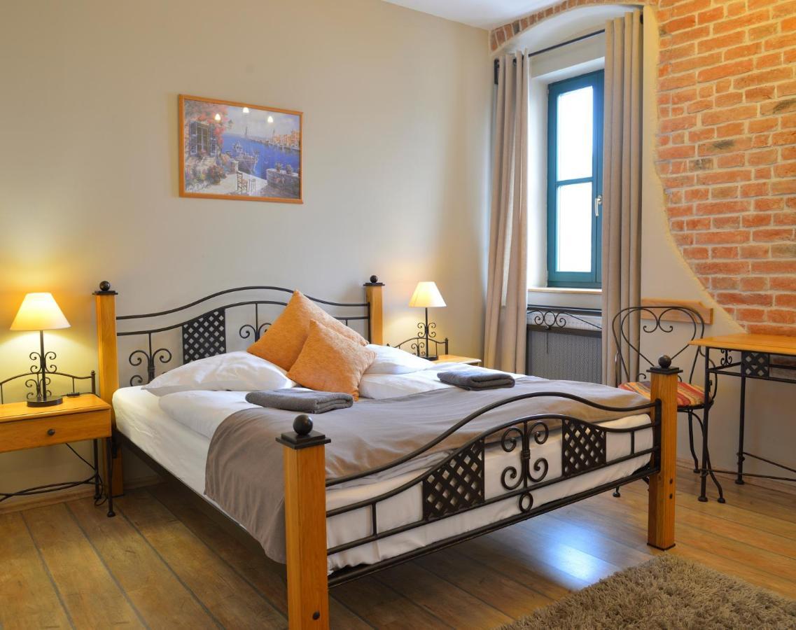 Hotel Via Ironia Vysoké Mýto Buitenkant foto