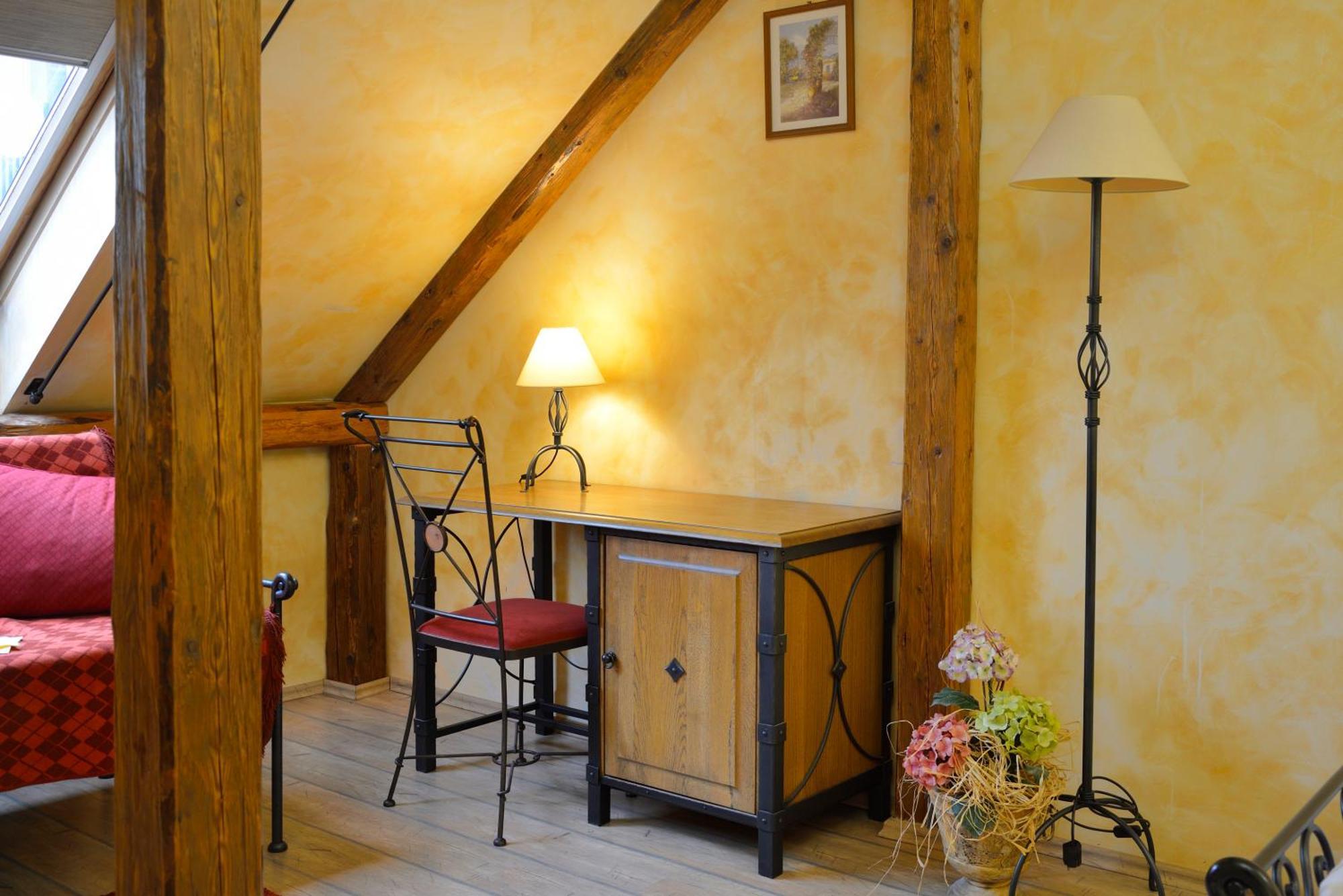Hotel Via Ironia Vysoké Mýto Buitenkant foto